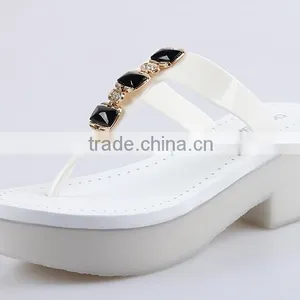 2015 Ladies Hot Sale Plastic Wedge Women Shoes PVC Jelly Flip Flops Sandals Fashion PVC Material Upper With Nice Buckle thumbnail-2
