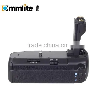 Commlite ComPak Vertical Camera Grip/Battery Pack/Battery Grip for Canon 7D thumbnail-2