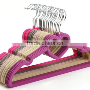 Colored Plastic Velvet Clothes Hanger thumbnail-4