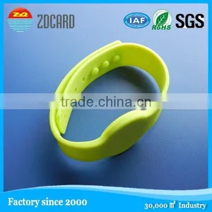 Professional Manufacturer Good Design Mosquito Repellant Silicone Wristband thumbnail-2
