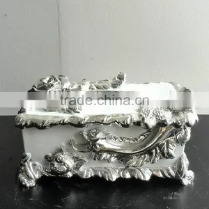 Polyresin Tissue Box thumbnail-1