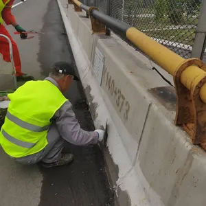 Rapid Repair of Bridge Component Defects, Rapid Repair of Honeycombing, Pockmarks and Exposed Reinforcement in Concrete, Polymer Quick-setting Mortar thumbnail-4