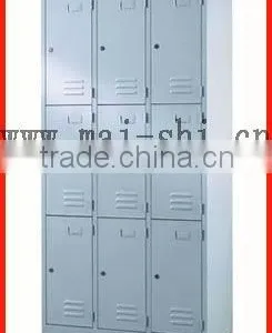 Metal Locker thumbnail-1