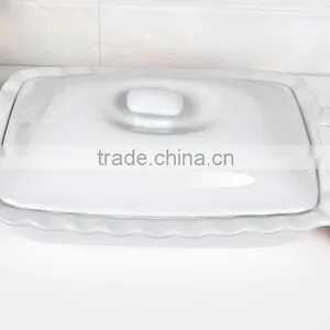 15.5" Square Porcelain Baking Tray With Lid thumbnail-2