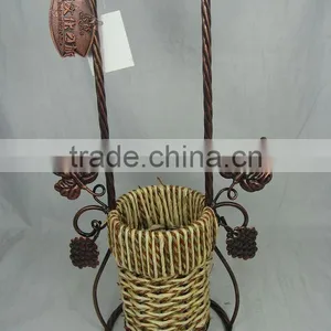 Metal Wine Display (J150) thumbnail-1