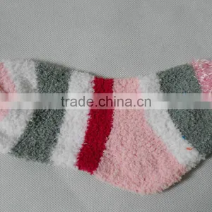 High Quality Hand Made Knitted Cashmere Socks thumbnail-2