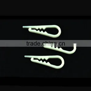 6.3cm Milk White U Shape Plastic Shirt Collar Clips With Teeth thumbnail-1