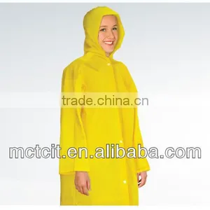Cheap Disposable Anti-oil Yellow CPE Rain Coat With Buttons thumbnail-2