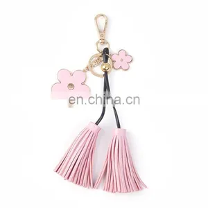 Creative Pendant Five Petal Flower PU Leather Fringed Keychain Bag Pendant Ornaments thumbnail-5