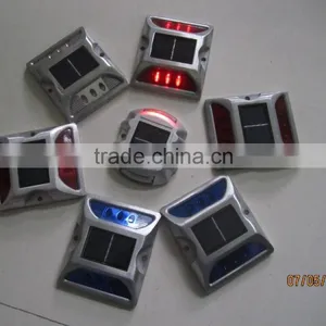 Anti-high Temperature Aluminum Led Solar Road Stud thumbnail-1