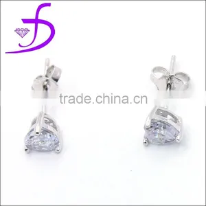 Wholesale Vogue 925 Silver CZ Stud Earrings Ear Piercing Studs thumbnail-1