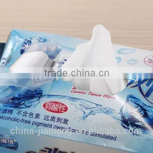 Soft and Cool Lens Cleaning Wet Wipe thumbnail-1