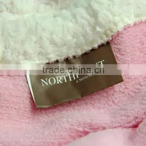 Coral Fleece Blanket thumbnail-4