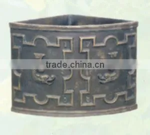 Triangle Flower Pot Special Shape Cast Iron Antique Flower Pot thumbnail-1