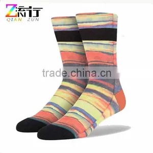 OEM Custom Made Logo Indoor Socks/classic Fashion Sport Sock/personalized Cotton Socks High Quality thumbnail-2