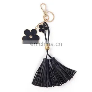Creative Pendant Five Petal Flower PU Leather Fringed Keychain Bag Pendant Ornaments thumbnail-4