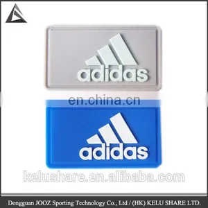 Dongguan OEM Custom Fabric Label Silicone Rubber Sticker Garment Label thumbnail-4