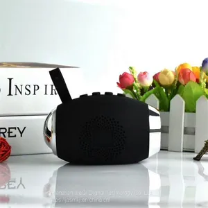 New Flashlight Bluetooth Speaker Outdoor Mini Bluetooth Speaker Gift Mobile Phone Bluetooth Speaker Card Speaker thumbnail-3