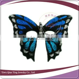 Make Pretty Butterfly Shaped Carnival Eye Masks thumbnail-4