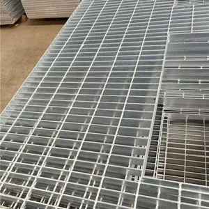 Sewer and Drainage Ditch Cover Plates, Flip - Top Steel Grating Plates, Hot - Dip Galvanized Steel Gratings, Galvanized 304 Stainless Steel Gratings thumbnail-2