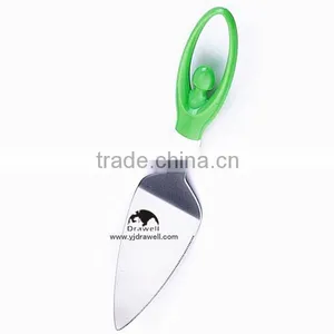 DG-0108 Stainless Steel Serrated Pie Server With Plastic Handle thumbnail-1
