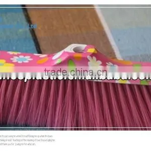 Good Quality Water Transfer Printing Plastic Broom/ Sweeping Brush thumbnail-2