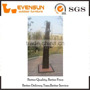 Cute Outdoor Pool Rattan Shower thumbnail-2