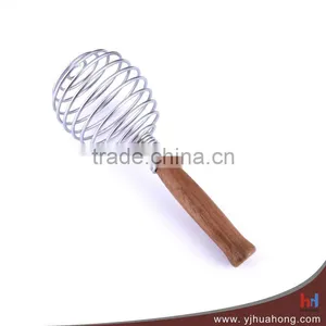 Wooden Handle Spiral Spring Wire Whisk Manual Egg Beater (HEW-43) thumbnail-1