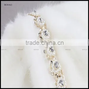 Wholesale Luxurious Long White Fox Fur Coat With Diamond Collar And Seven Sleeve thumbnail-4