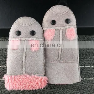 Manufacturer Wholesale Lovely Baby Lambskin Gloves Warm Mittens Fur Gloves thumbnail-6