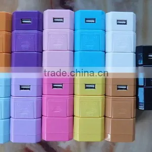 Universal Travel Adapter With USB Charger 1000mA CE LVD ROHS Compliant Guangzhou Factory thumbnail-6