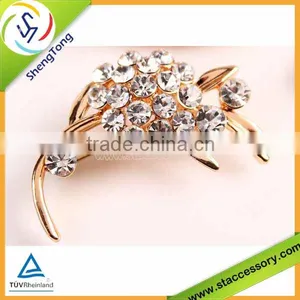 Fashion Crystal Diamond Brooches for Wedding Invitation thumbnail-1