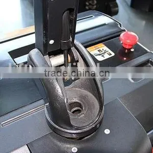 1.5 Ton Scissor Type Electric Reach Stacker Lifting Height 4500mm thumbnail-4