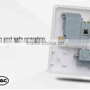 Electrical UK 3 Flat Pin 13 Amp Plug With 1 Gang Switch thumbnail-5