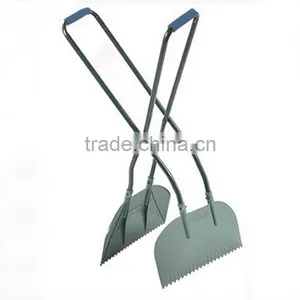 Garden Tool Leaf Grabber Rake With Handle thumbnail-1