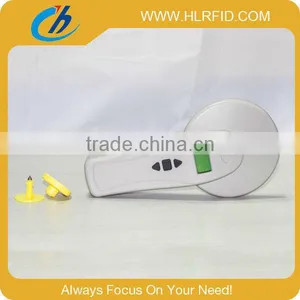 LF 134.2 Animal Tags Handheld Reader thumbnail-1