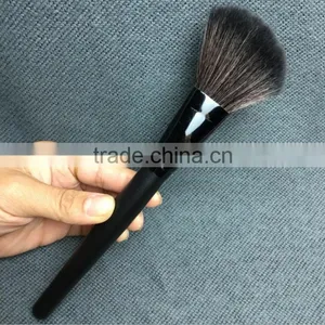 Single Blush Brush Angular Brush Rouge Makeup Brush Cosmetics thumbnail-1