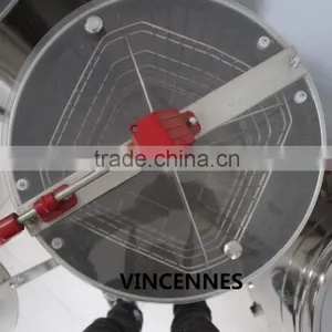 4 Frame Manual Honey Extractor Beekeeping Equipments 2 3 4 6 8 12 24 Frame Honey Extractor thumbnail-2