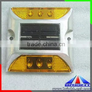 New Design Yellow and Red Color 6pcs 5mm Ultra Bright LEDs Aluminum Led Solar Road Stud With Quick Delivery thumbnail-4