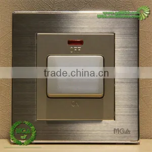 MGA Q7L Series Q-K01A / 20A Switch thumbnail-1