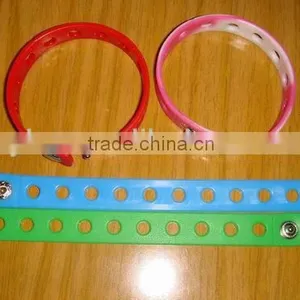 ColorSpray Silicone Wristbands Bracelet With Customized Logo thumbnail-2