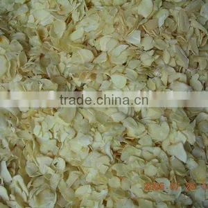 Dehydrated Garlic Flakes thumbnail-1