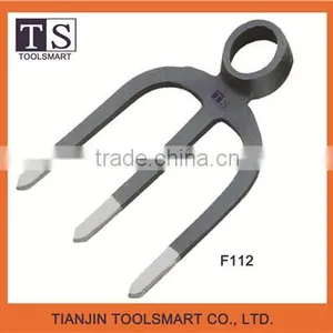 3 Prong Carbon Steel Garden Fork Hoe With Wooden Handle thumbnail-2