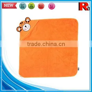 China Wholesale Supplier Custom Applique Terry Bamboo Baby Hooded Towel Poncho Pattern thumbnail-1