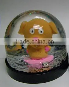 Snow Globe With Plastic Base and Polyresin Animals Figurine Inside thumbnail-1