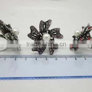 Fashion Imitation Pearl Jewelry Set thumbnail-3