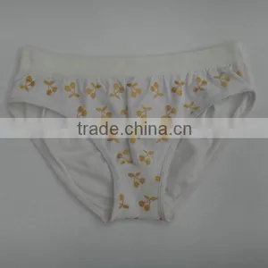 Seamless Little Girls in Sexy Underwear thumbnail-1