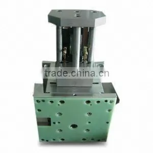 Plastic Injection Tooling/die thumbnail-1