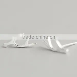 Fashion Popular Deer Design Daily Wear 925 Silver Sud Earrings thumbnail-5