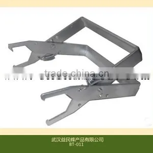 Beekeeping Tool Frame Grip thumbnail-1